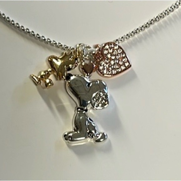 🆕 Snoopy and Woodstock Crystal Heart Necklace - Picture 3 of 5